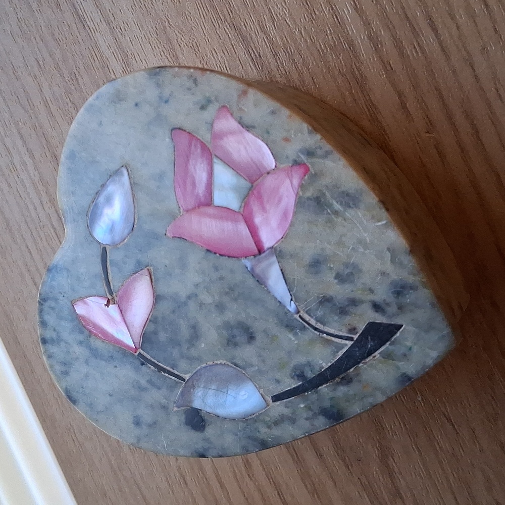 Soapstone with Mother Of Pearl Floral Inlay Box